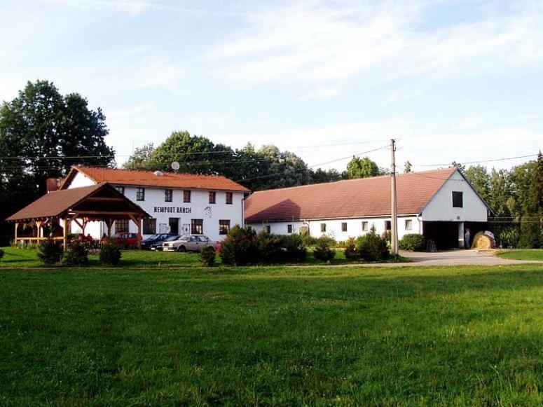 Staj Newport Hotel Dolní Domaslavice Exterior foto